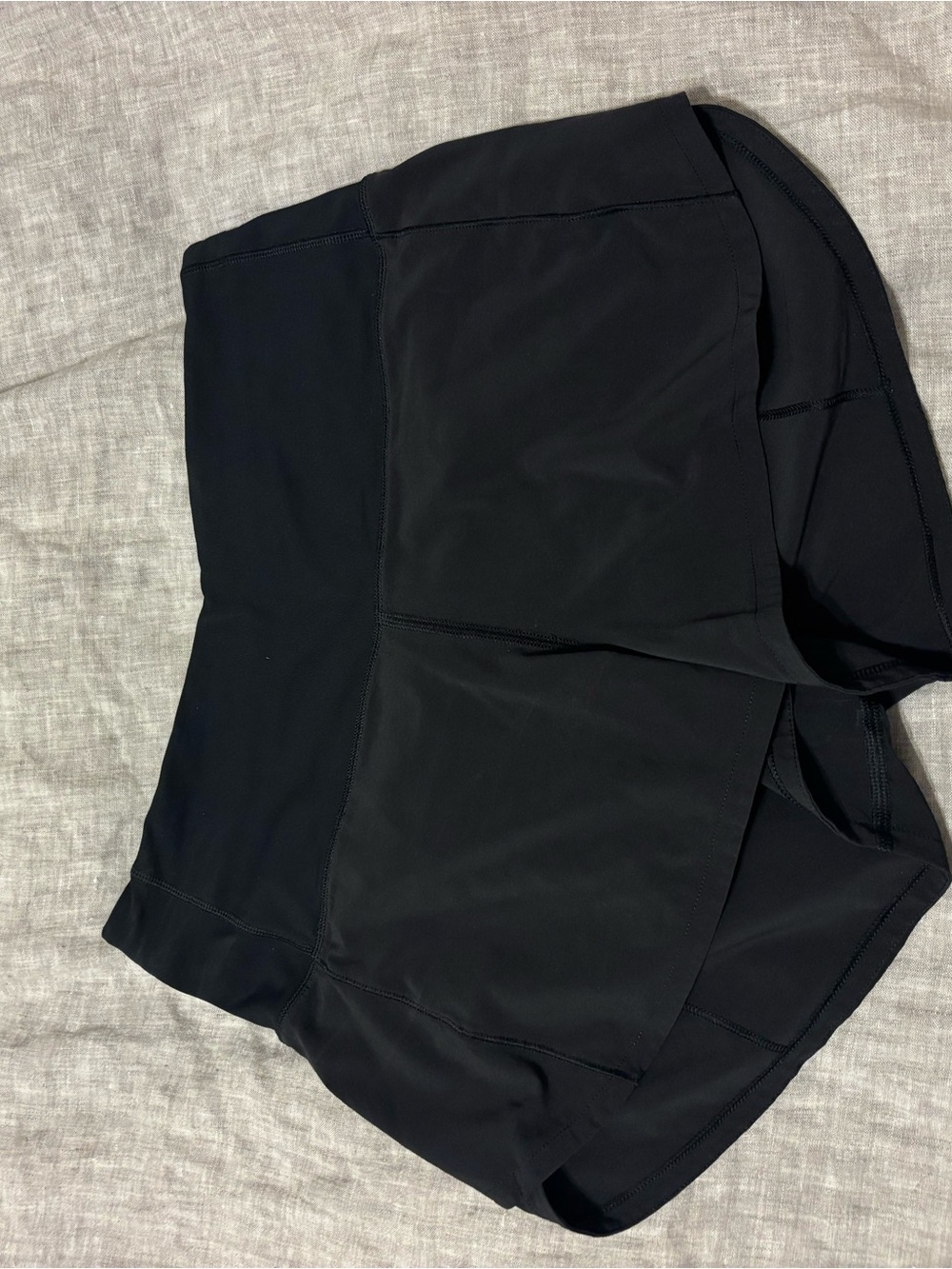 Lululemon HW speed up shorts 2.5 size 4
